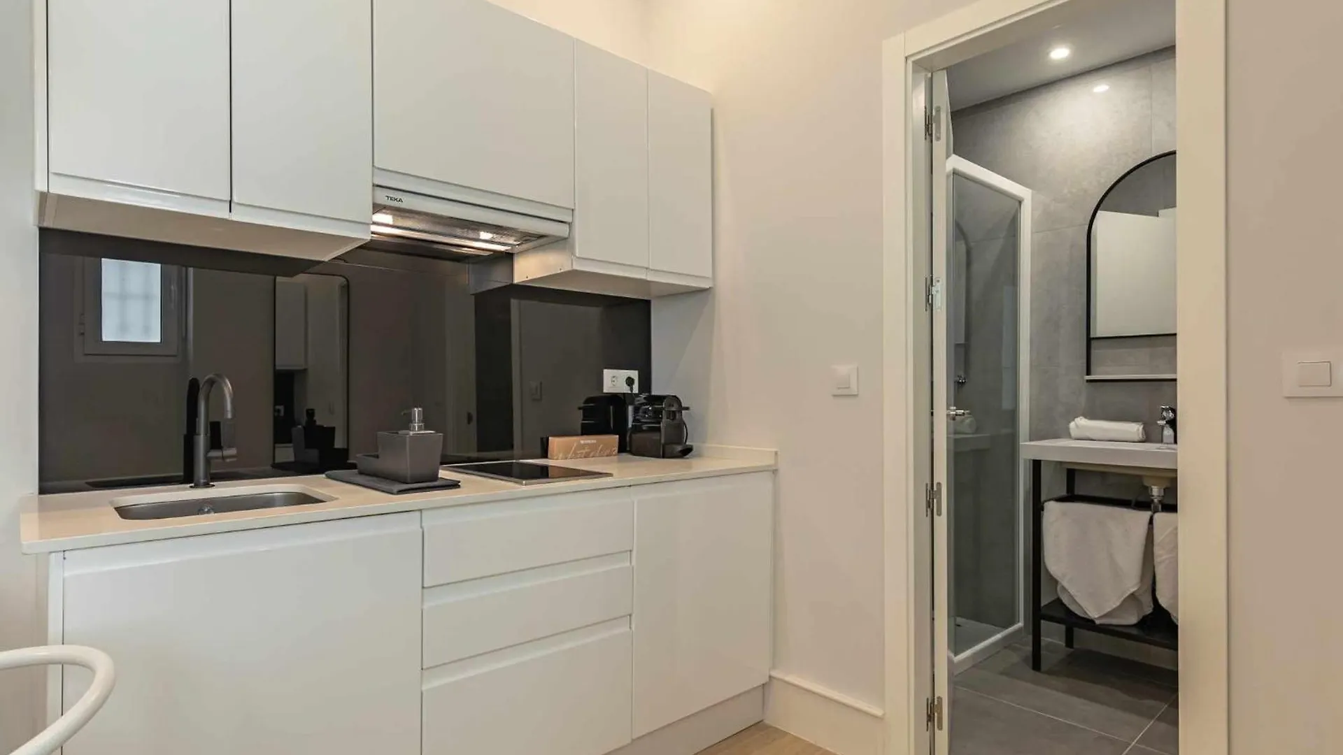Isg Apartments Cuna Seville 0*,