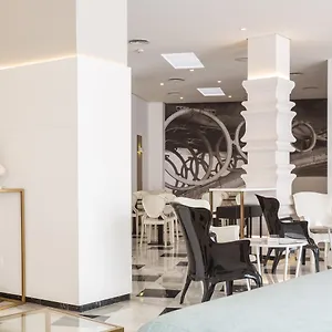 Monte Triana Hotel