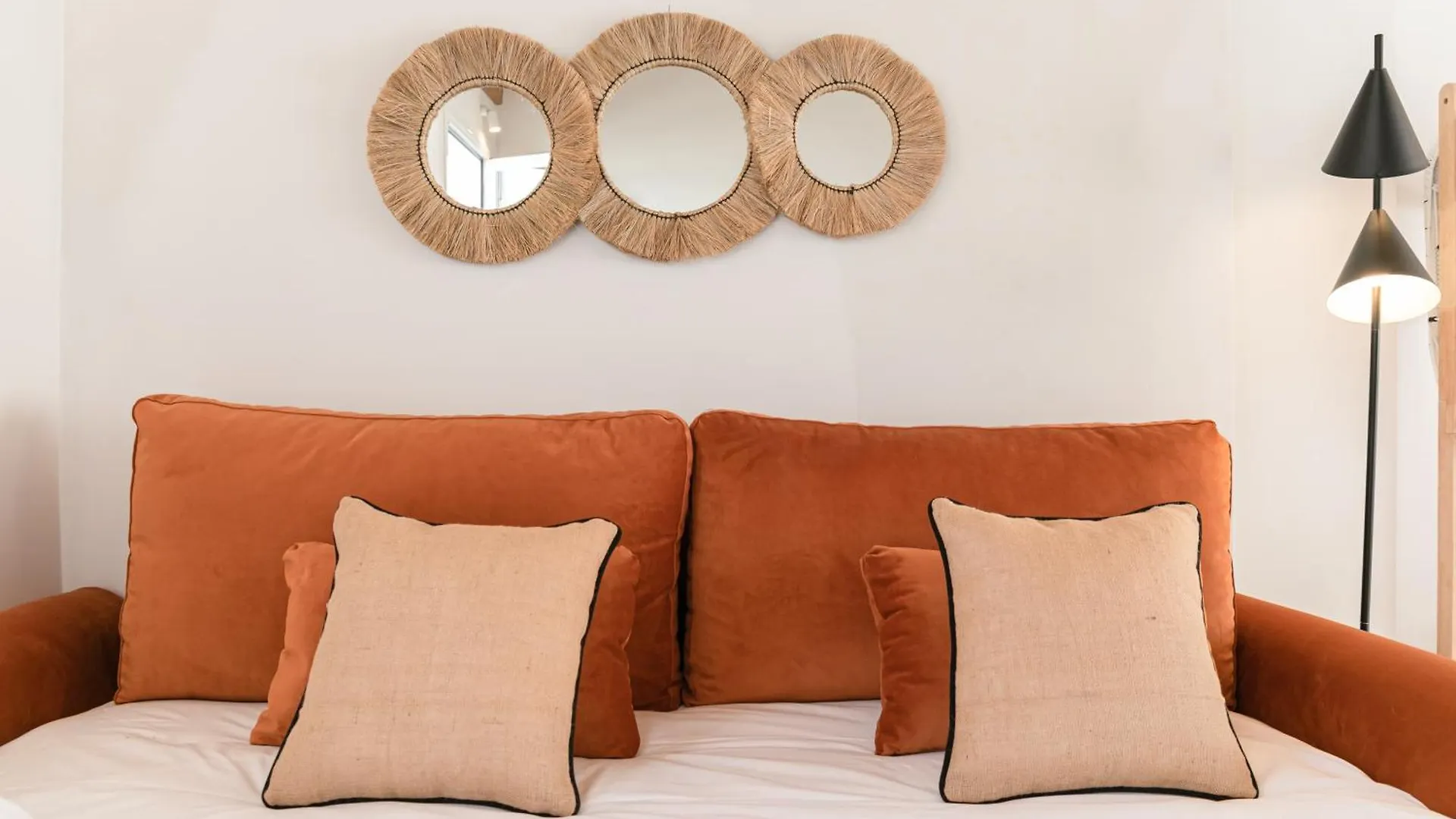 Isg Apartments Cuna Seville 0*,  Spain