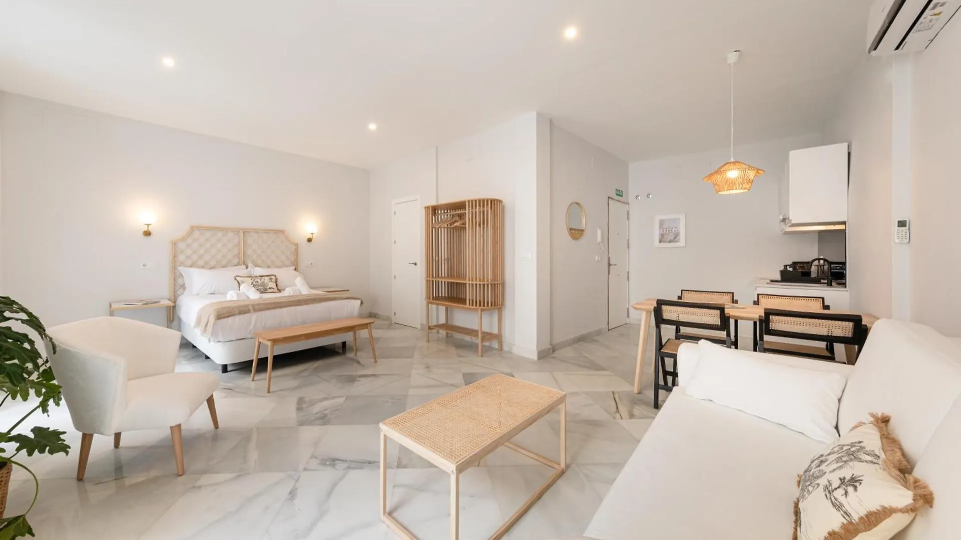 Isg Apartments Cuna Seville Spain