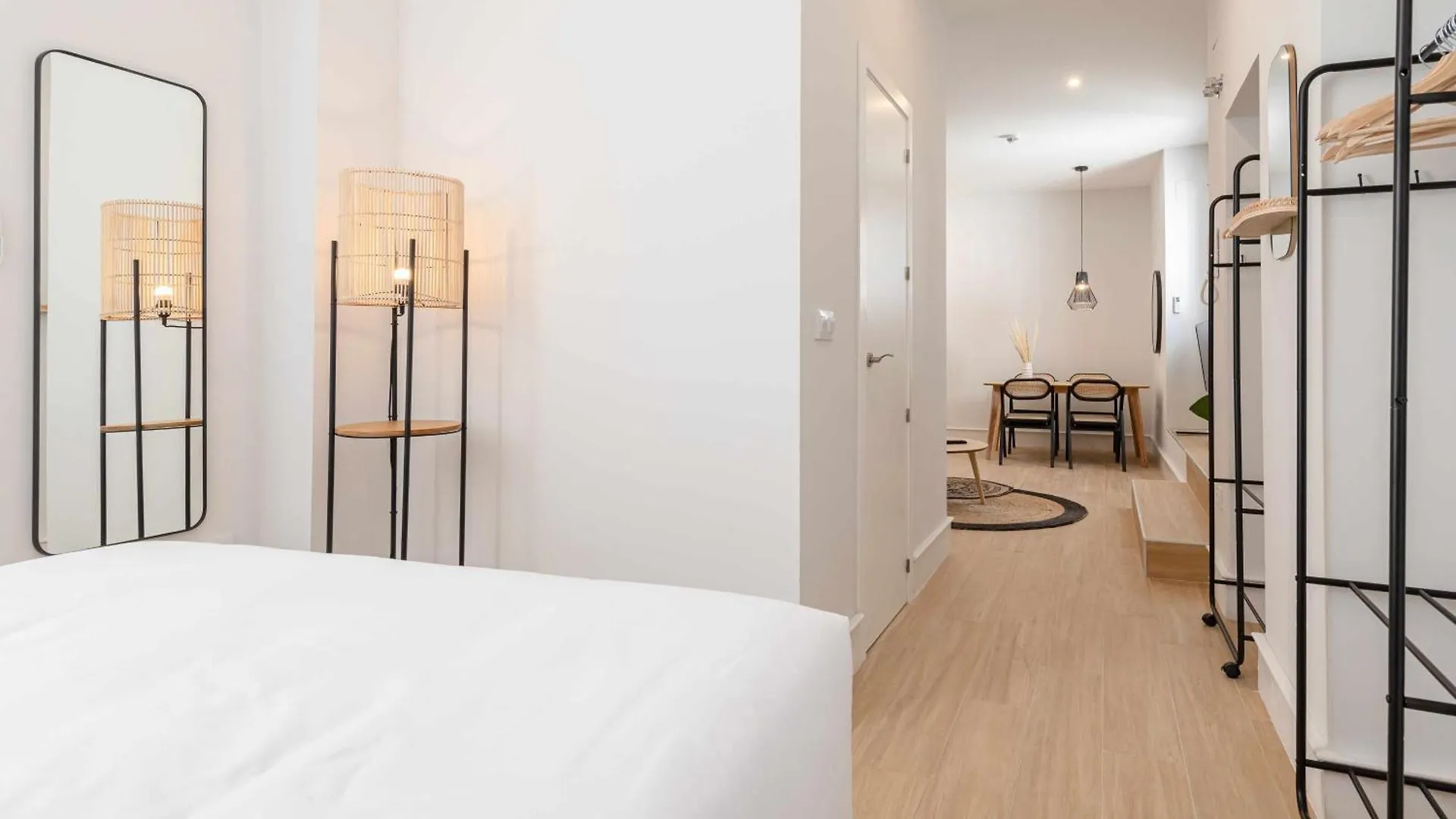 Aparthotel Isg Apartments Cuna Seville Spain