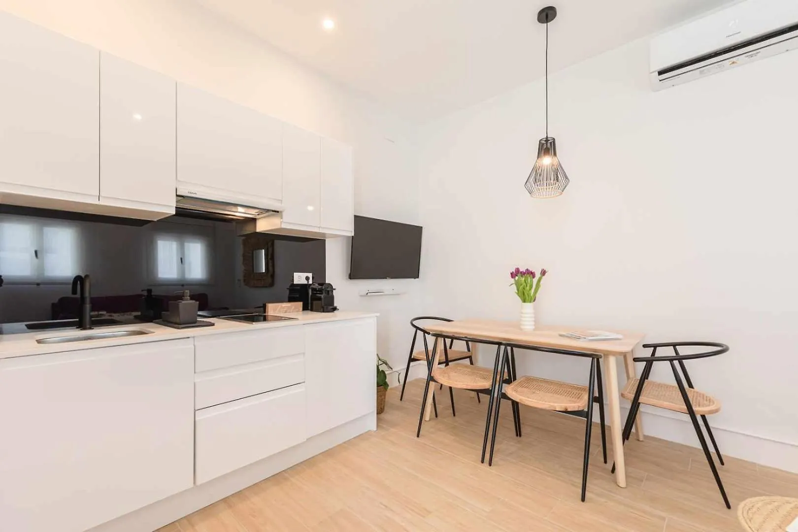 Isg Apartments Cuna Seville 0*,