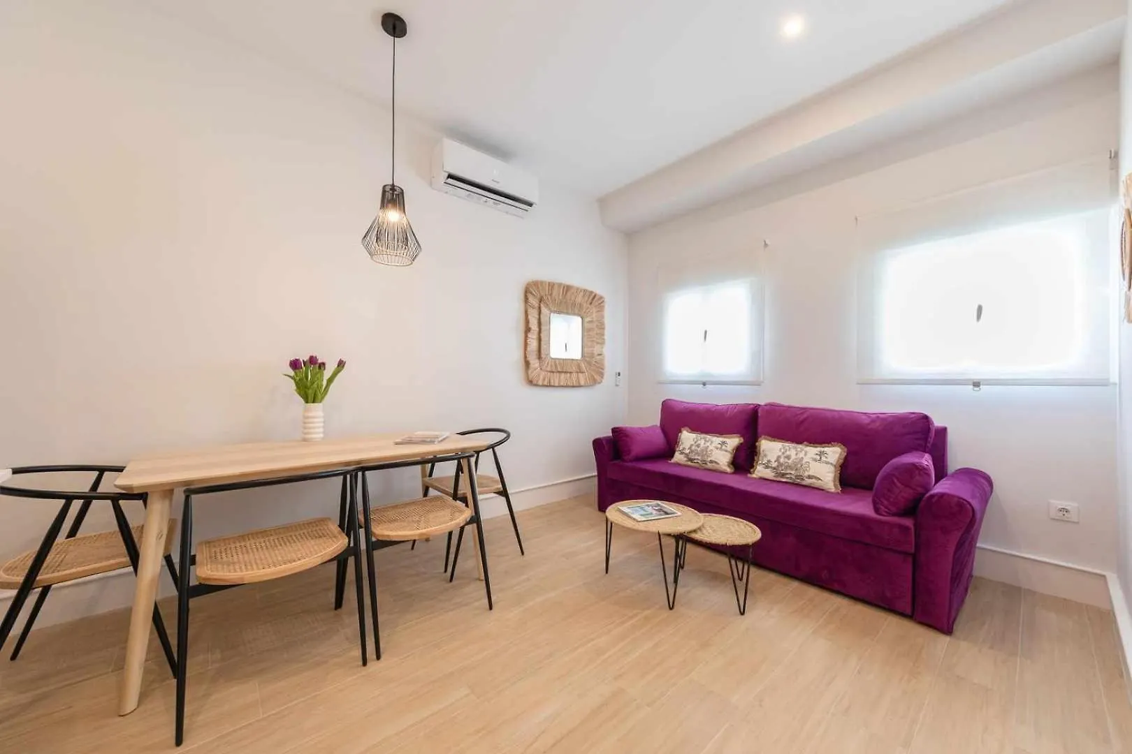 Isg Apartments Cuna Sevilla Spanje