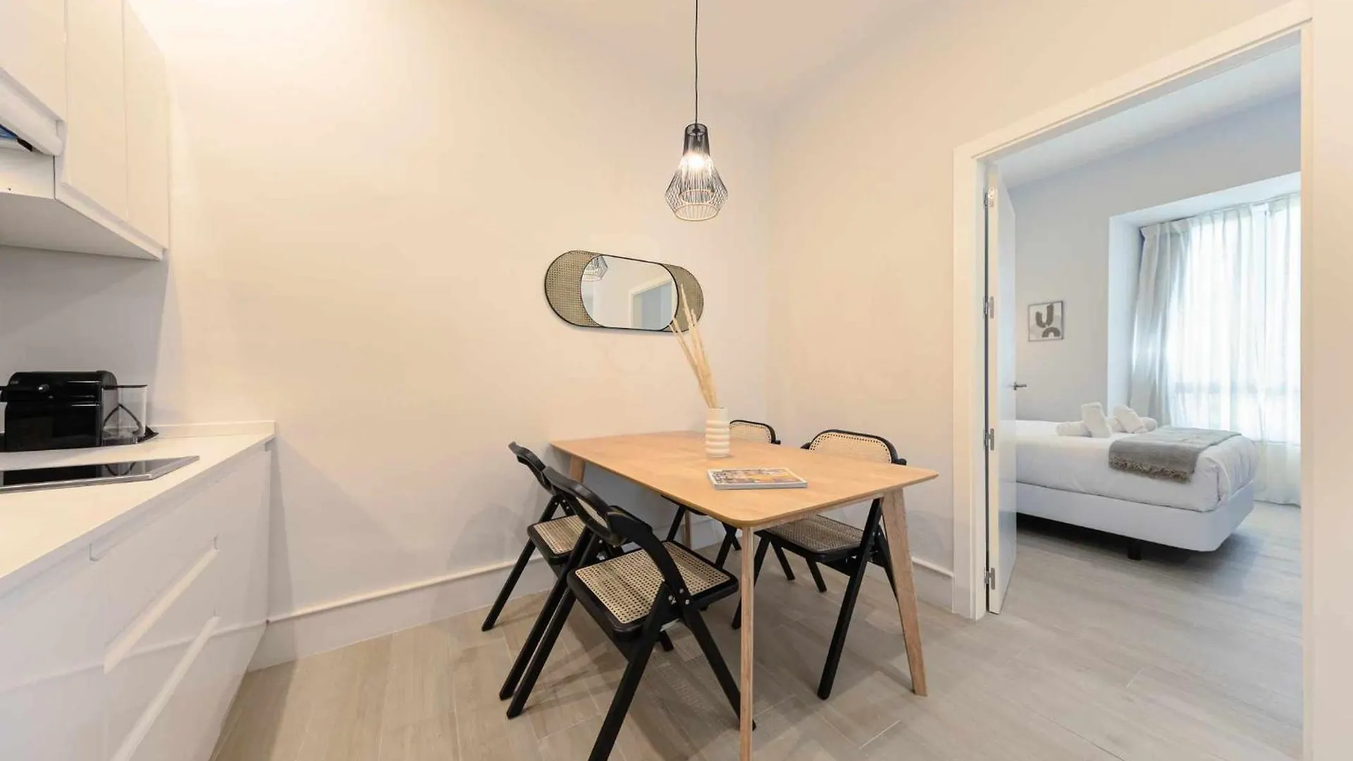 Isg Apartments Cuna Sevilla Spanje